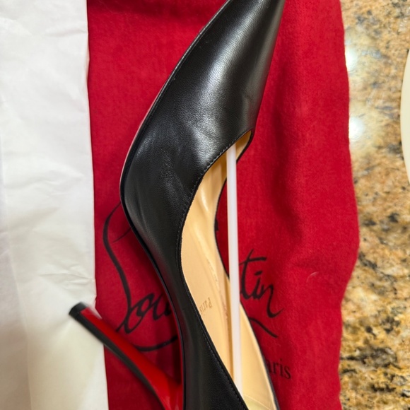 Almost New…Christian Louboutin Apostrophe 100 Nappa Pump - Picture 2 of 16
